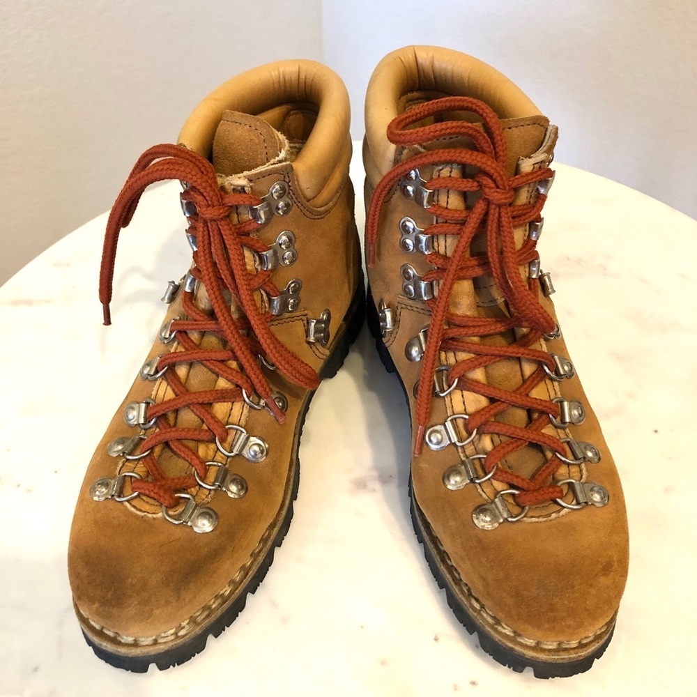 Tyrol suede hiking boots